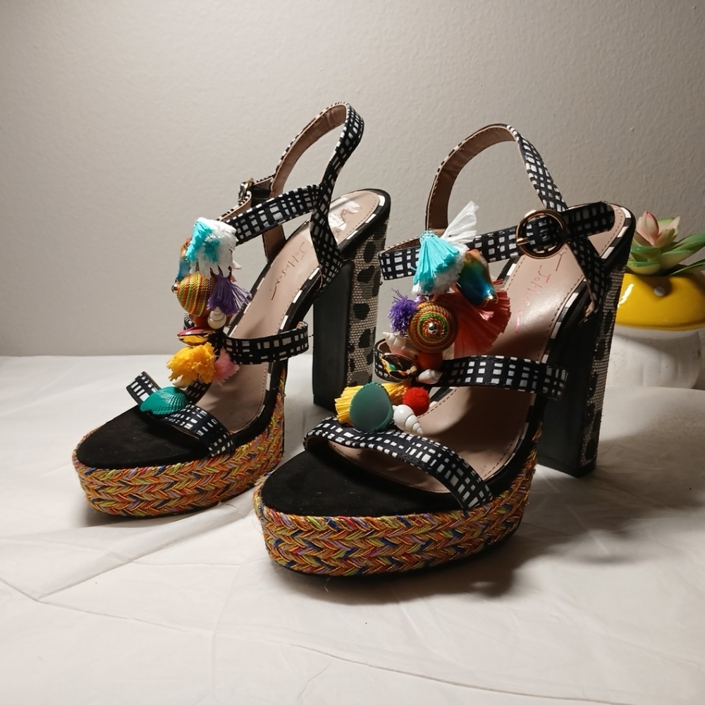 Betsey Johnson Black Multicolor Tassel Platform Heels Shoes Womens Sz 7 EUC Fun - Picture 3 of 13